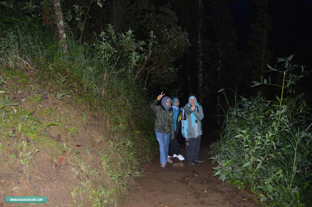 perjalanan-gunung-andong-dari-basement