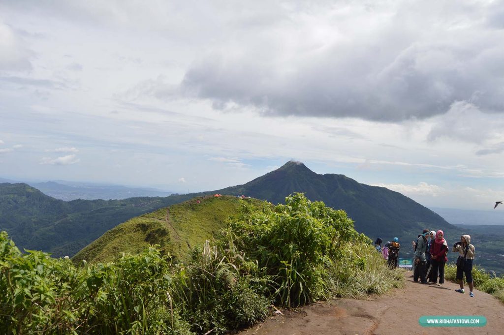 suasana-gunung-andong-jawa-tengah